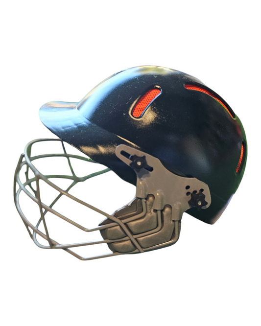 GM Cricket Helmet – Advanced Protection with Adjustable Fit System